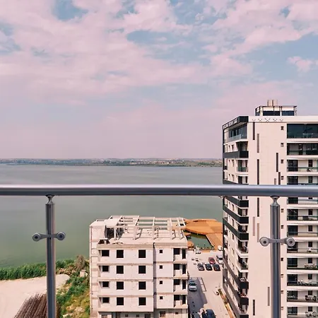 Povesti La Mare Mamaia