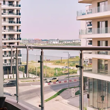 Povesti La Mare Mamaia